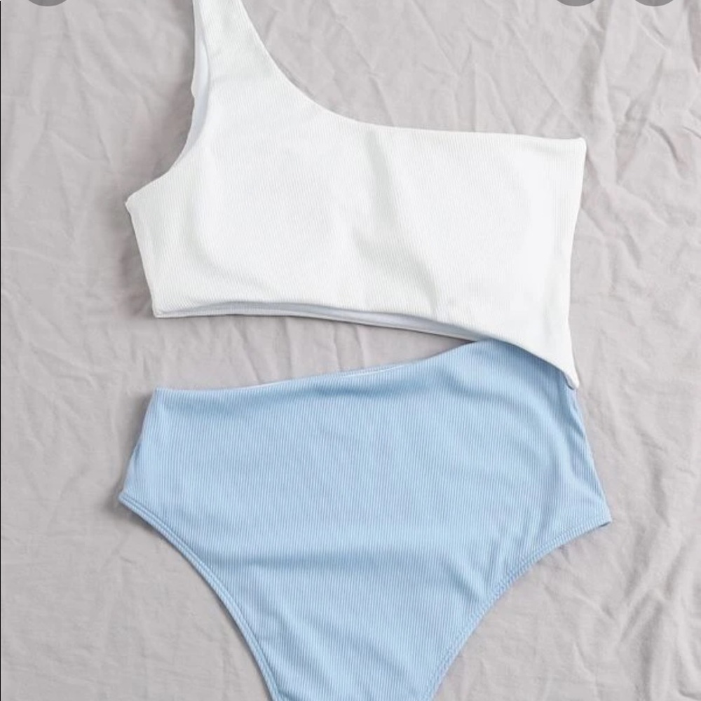 Cutout bikini